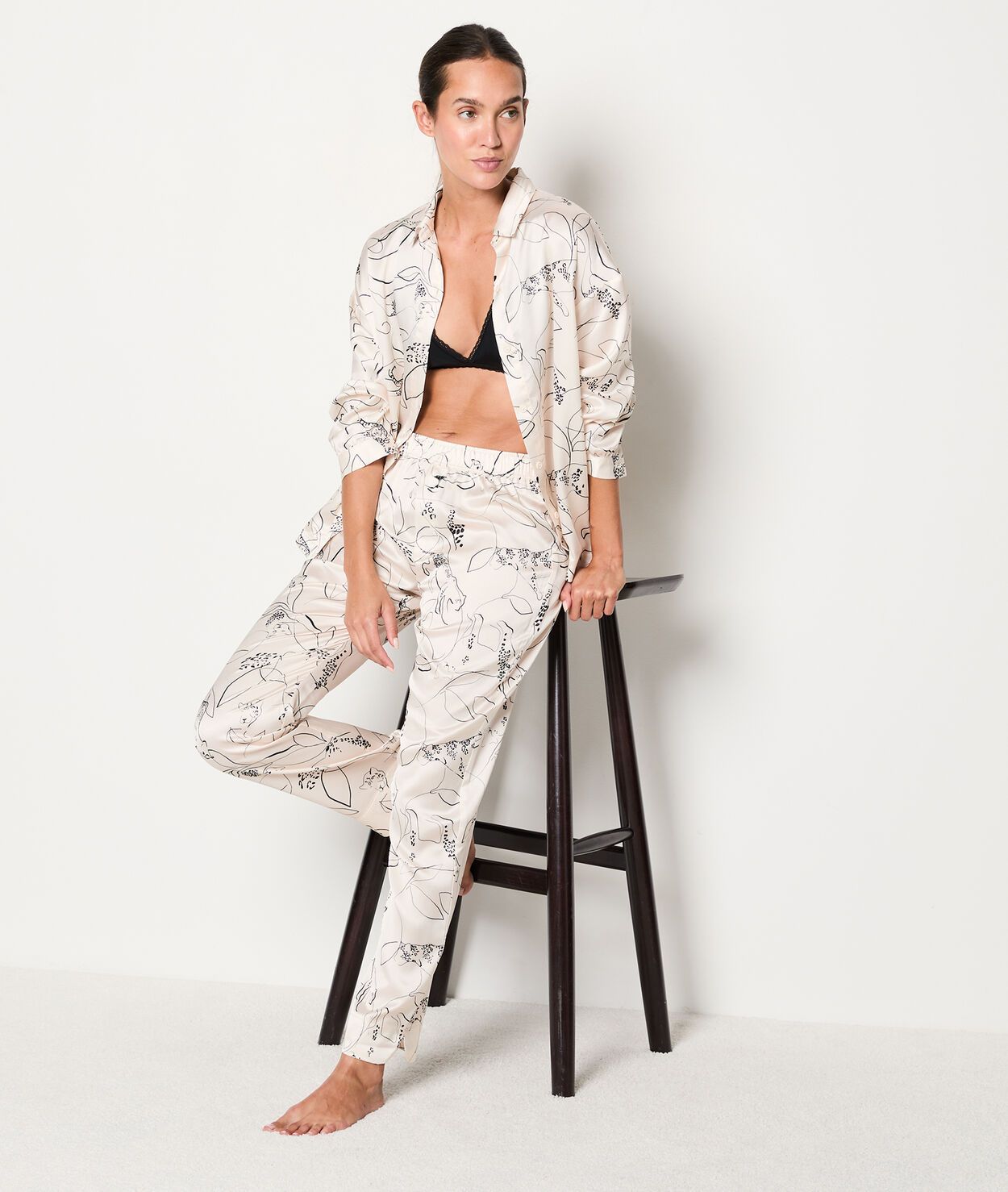 MAIME Satin trousers with leopard print