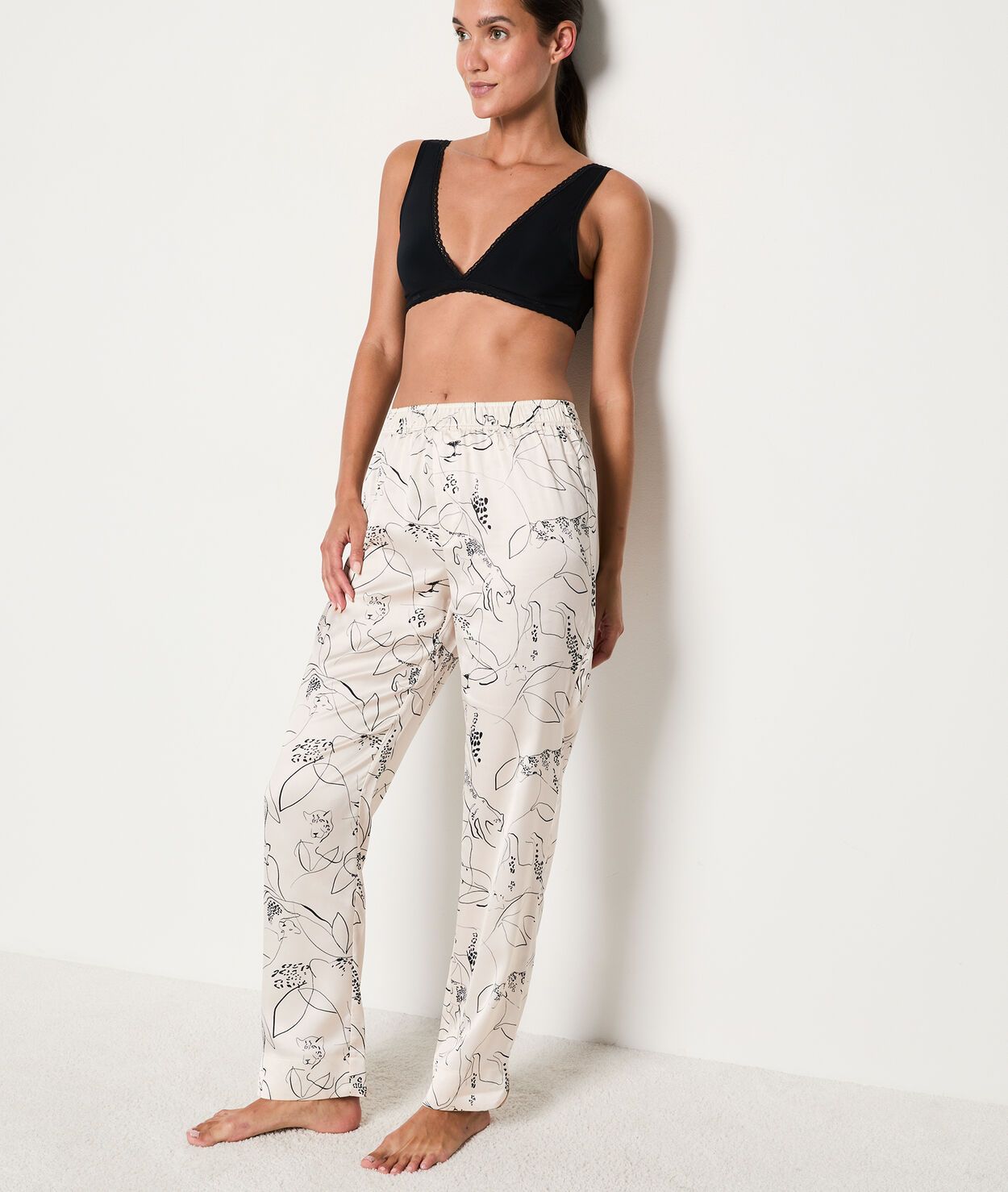 MAIME Satin trousers with leopard print